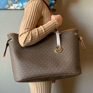 Michael Kors Jet Set Travel-brown
